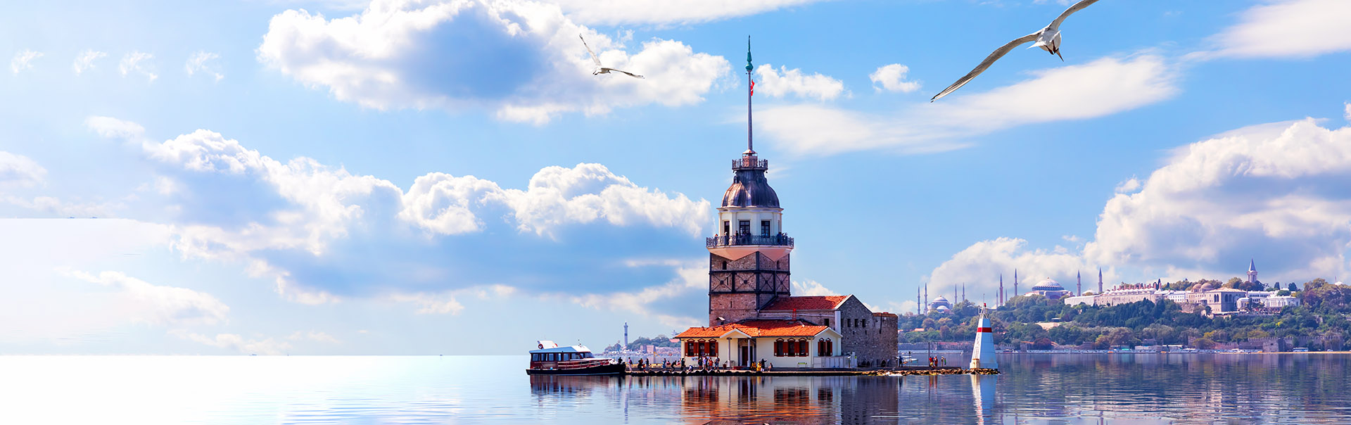Leander's Tower in the Marmara sea, the Bosporus. Istanbul